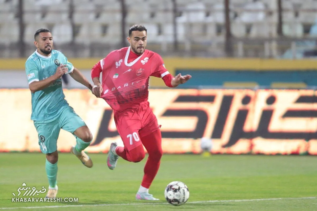 خبر ورزشی| واکنش جالب اورونوف به صحنه جنجالی! واکنش جالب اورونوف به صحنه جنجالی!