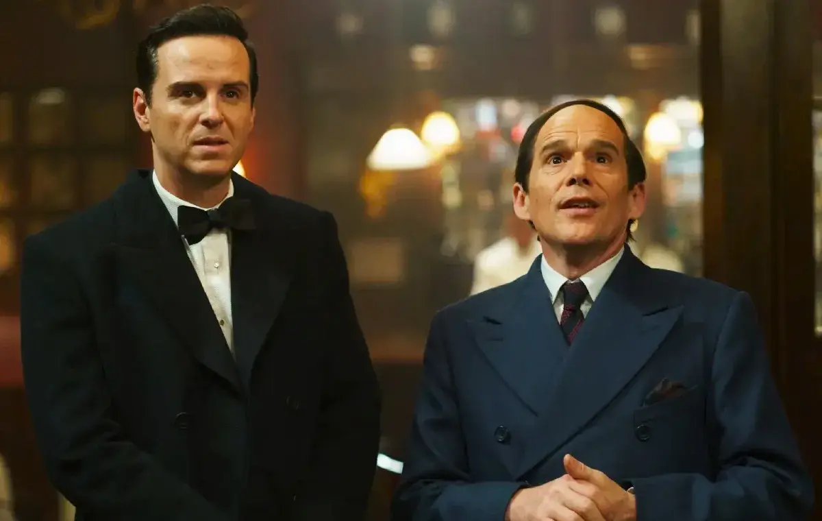 نقد فیلم Blue Moon | وقتی ریچارد لینکلیتر در میانه نورافکنها سقوط میکند نقد فیلم Blue Moon | وقتی ریچارد لینکلیتر در میانه نورافکنها سقوط میکند