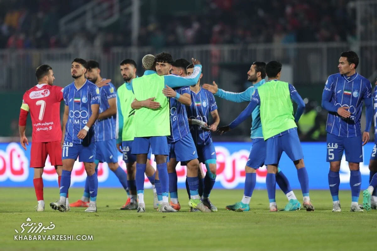 خبر ورزشی| افشاگری مدیران استقلال: قبل از دربی به فدراسیون گفتیم داوران به ما لطمه میزنند استقلال