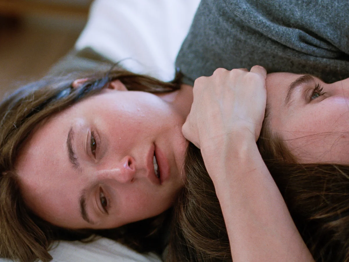 نقدی بر فیلم جدید یوآکیم تری‌یر | عاطفه‌ای که به دل نمی‌نشیند