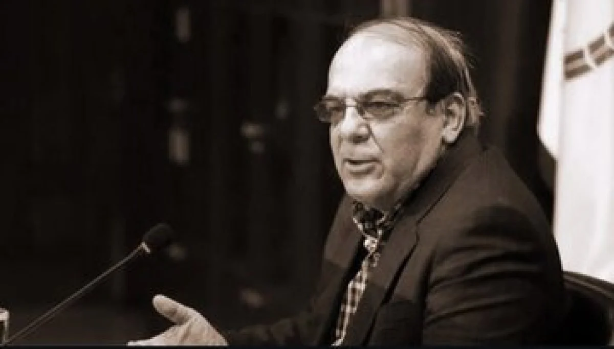 عکس تاریخ| خاطرات هاشمی: در منزل عباس عبدی مجموعهای اسناد سفارت آمریکا را دیدهاند که در زمان تصرف سفارت به خانه برده و افشا نشده خاطرات هاشمی: در منزل عباس عبدی مجموعهای اسناد سفارت آمریکا را دیدهاند که در زمان تصرف سفارت به خانه برده و افشا نشده