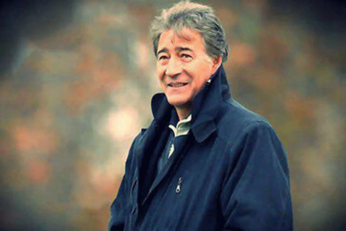 خبر ورزشی ⚽ آتیلا: حجازی کمک احمدینژاد را به ماشین پرت کرد! آتیلا: حجازی کمک احمدینژاد را به ماشین پرت کرد!