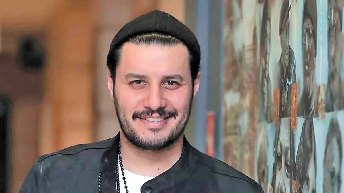 استایل مشکی و خاص جواد عزتی توجهها را جلب کرد استایل مشکی و خاص جواد عزتی توجهها را جلب کرد