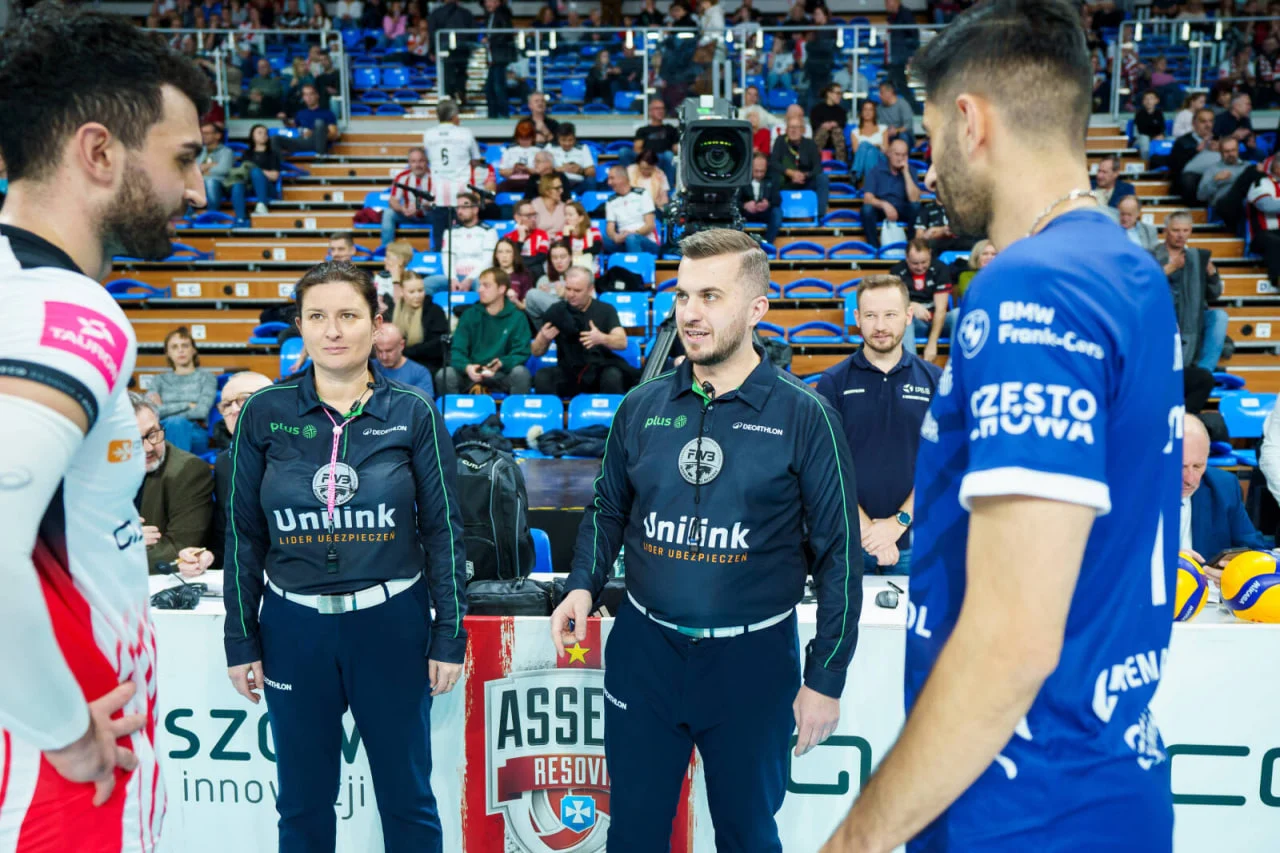 ۱۶ امتیاز عبادی پور هم مانع شکست ۳-۱ چستخووا مقابل رسوویا نشد میلاد عبادی پور_لیگ والیبال لهستان