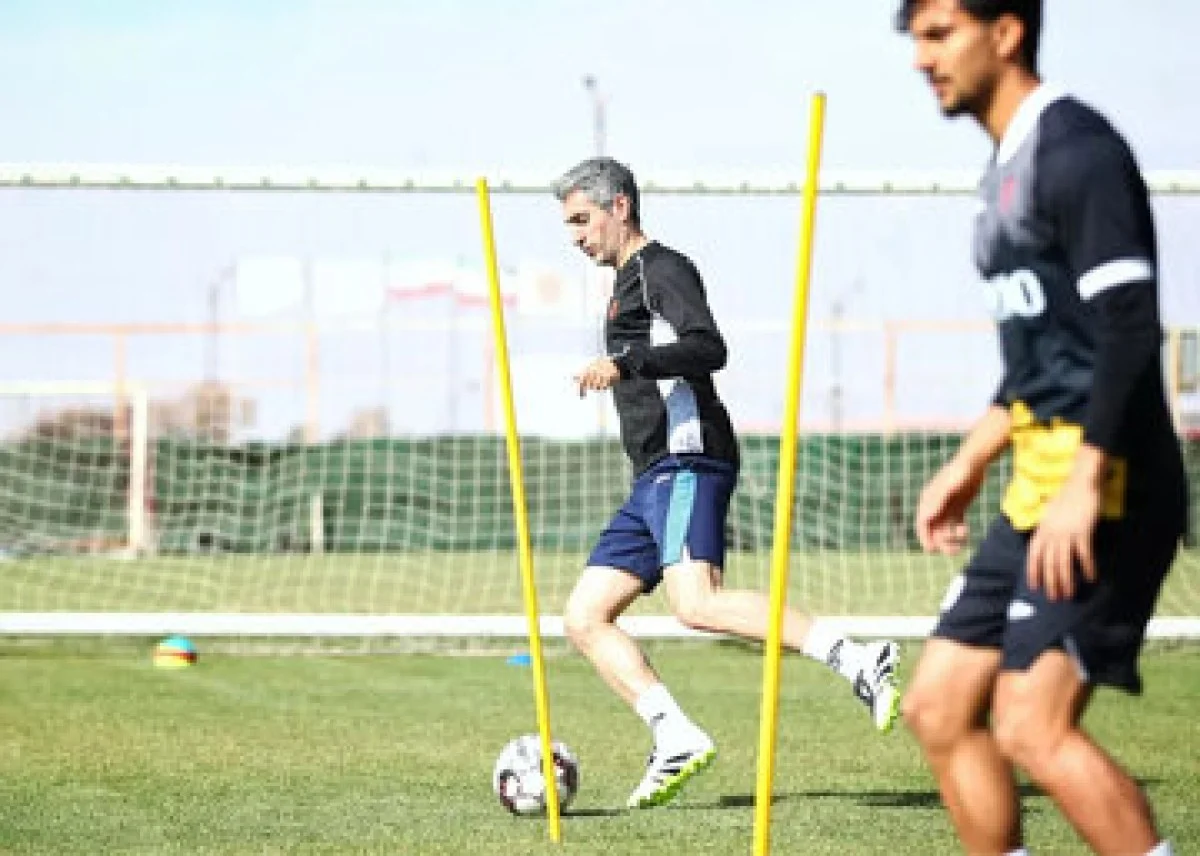 عکس | جباری در تمرین مس زیدان شد! عکس | جباری در تمرین مس زیدان شد!