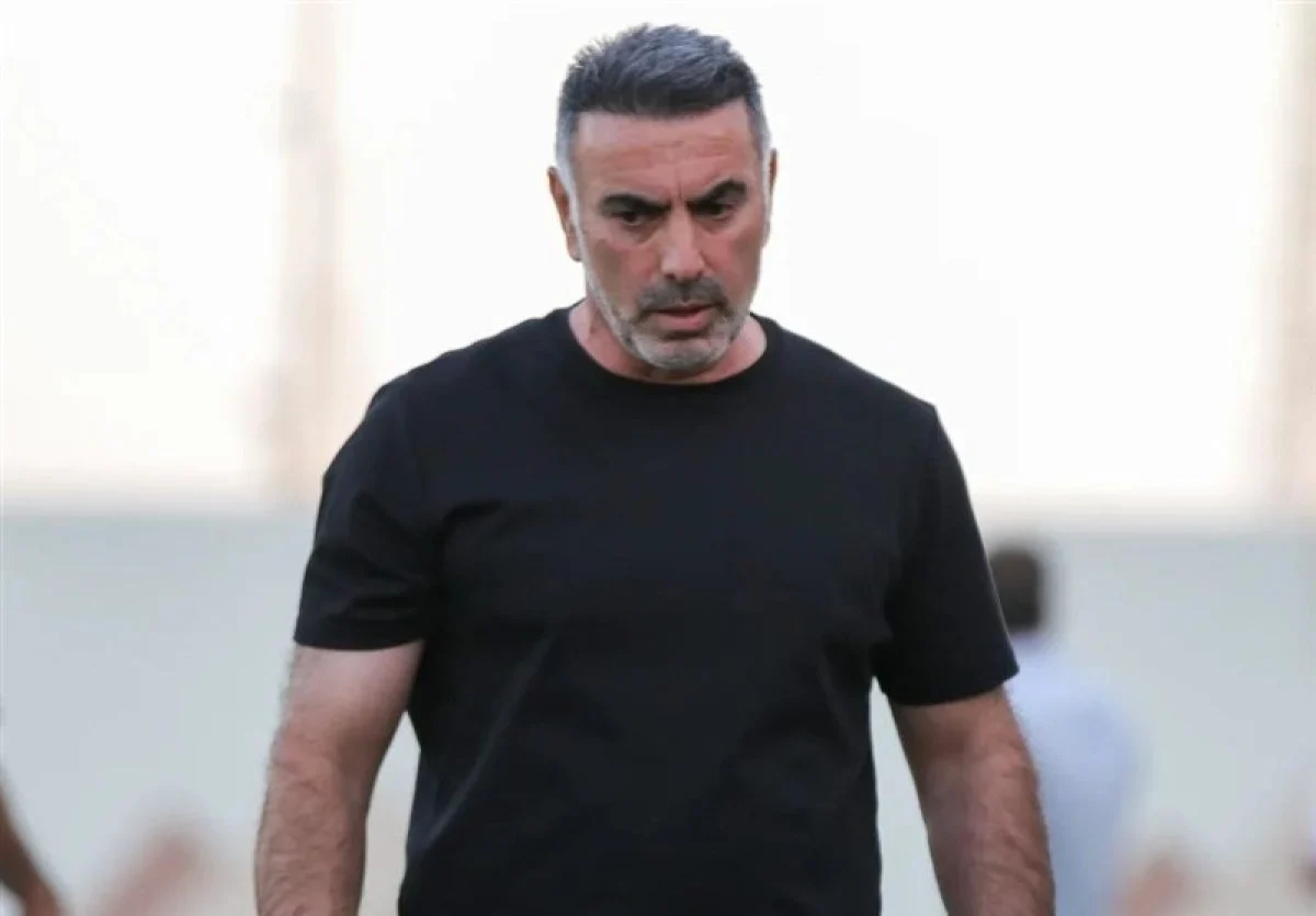 ضربوشتم خبرنگاران در تبریز؛ جنجال بزرگ نفت و گاز با محوریت محمود فکری! عکس از محمود فکری سرمربی نفت و گاز گچساران