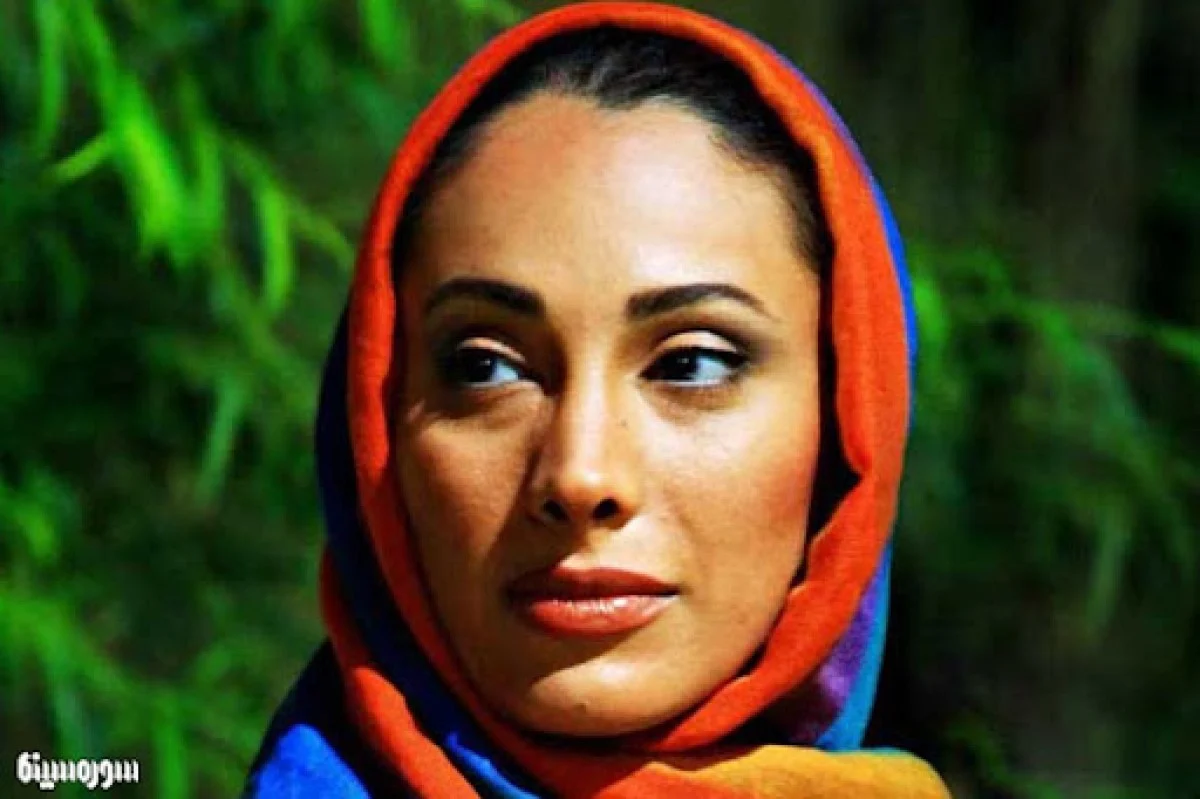 بیوگرافی سحر زکریا؛ بازیگر طنز و بازگشت به تلویزیون با «شش‌ماهه» مهران مدیری