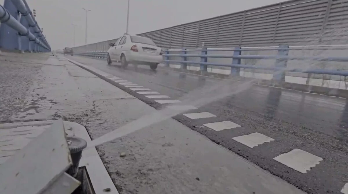 فناوری ضدیخ روی پل اتوبان ارتش؛ راهکاری برای جلوگیری از یخ‌زدگی