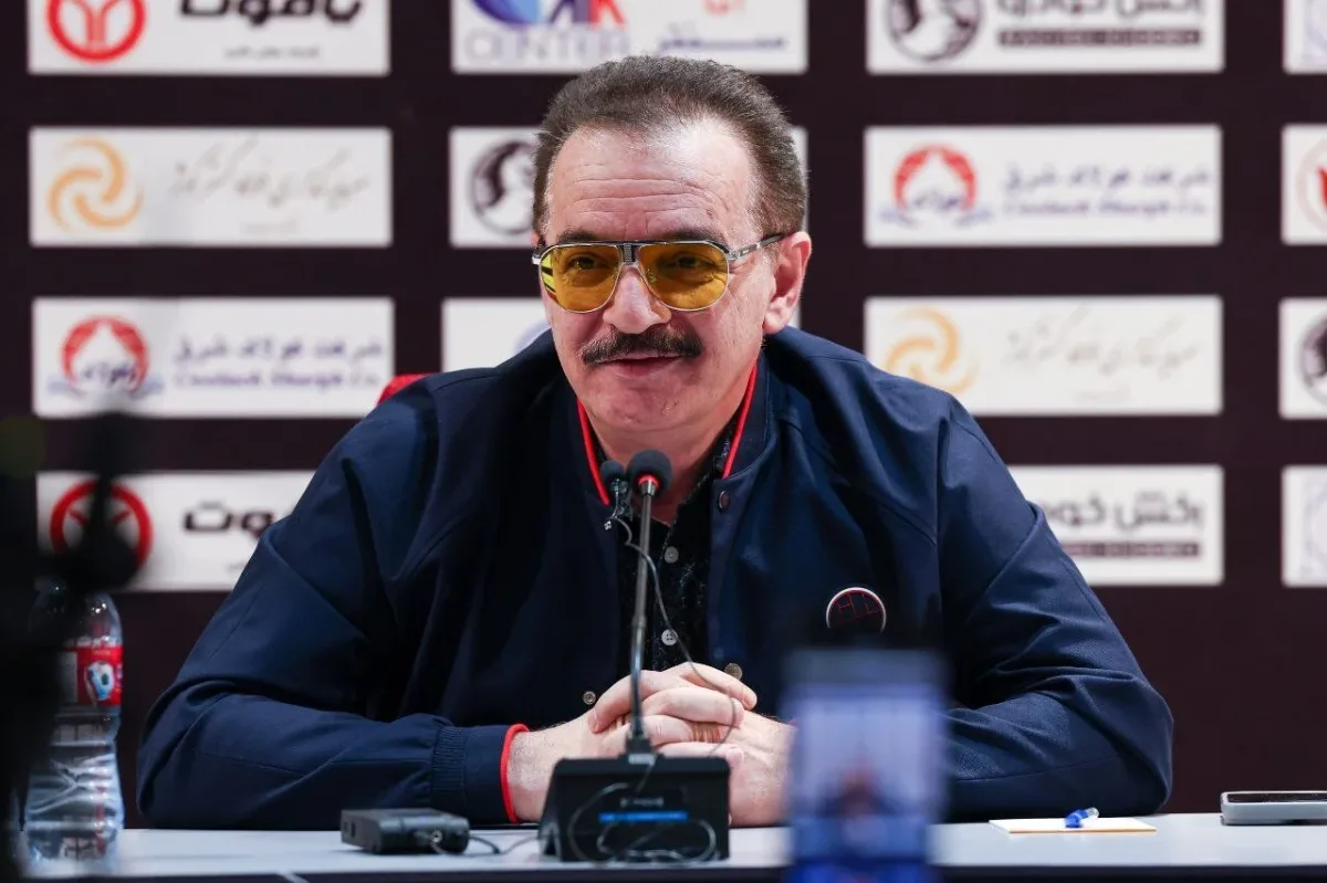 صحنه احساسی در شب‌های فوتبالی؛ بغض زنوزی ترکید