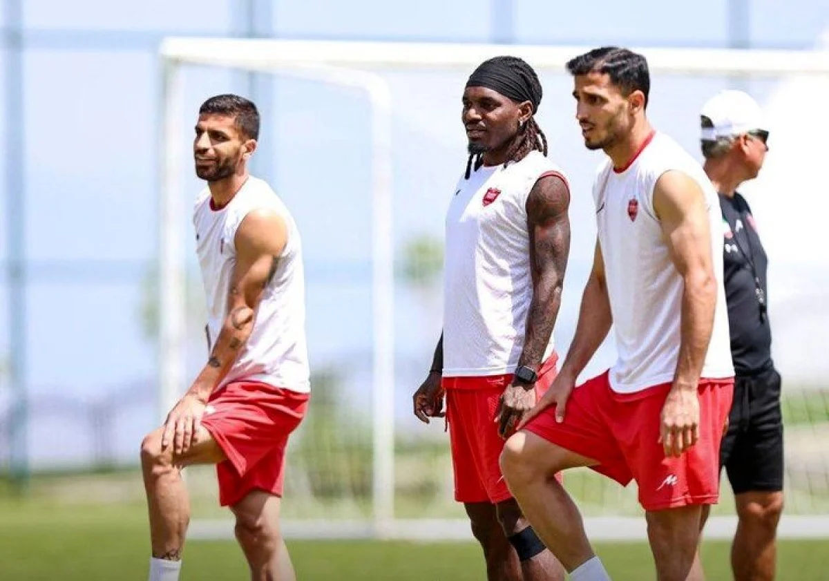 پایان مذاکرات خارجی پرسپولیس: دومین خرید قطعی شد؛ قرارداد امشب امضا میشود؟ پایان مذاکرات خارجی پرسپولیس: دومین خرید قطعی شد؛ قرارداد امشب امضا میشود؟