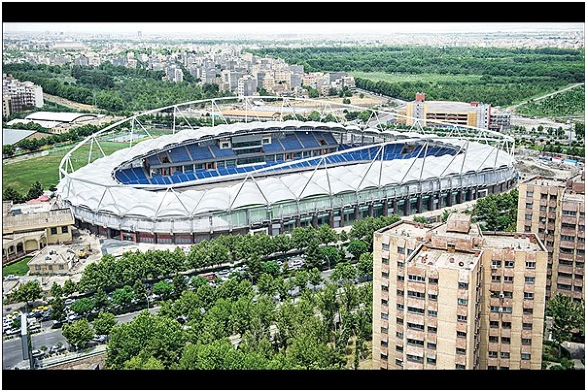 پیچیدگی‌های لیگ برتر؛ استقلال در یزد، پرسپولیس در تهران؟ روایت تازه از میزبانی‌ها