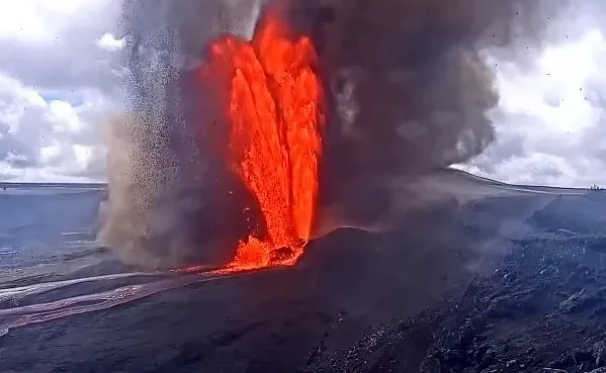 فوران قدرتمند آتشفشان کیلاویا در هاوایی؛ گدازه‌ها تا ۴۸۰ متری آسمان